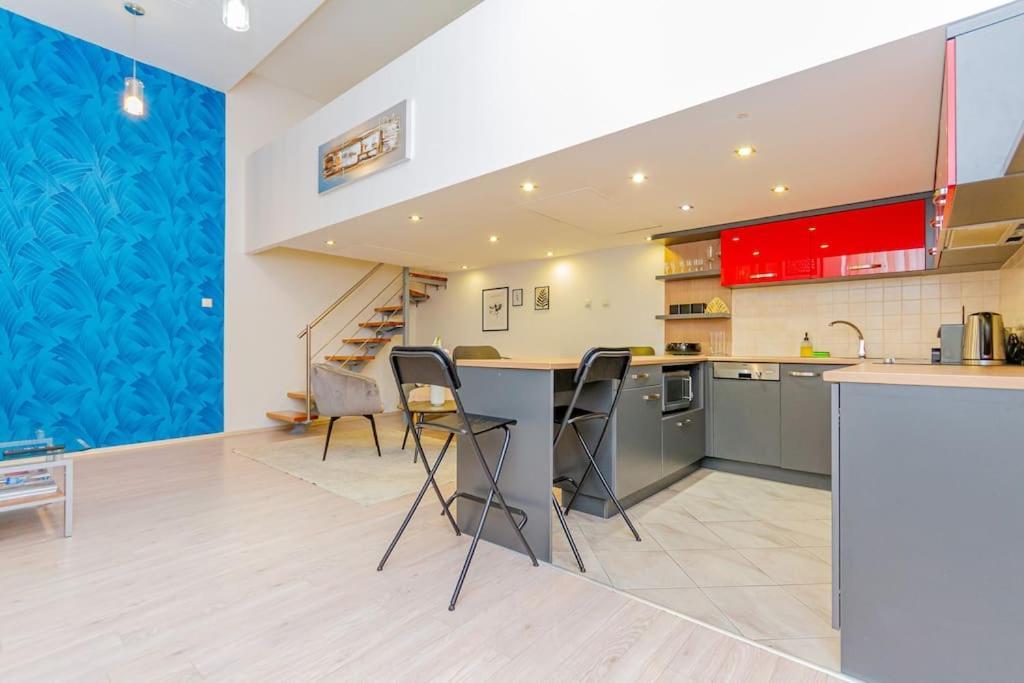 Lejlighed Colorful Cityscape Retreat By Nw *